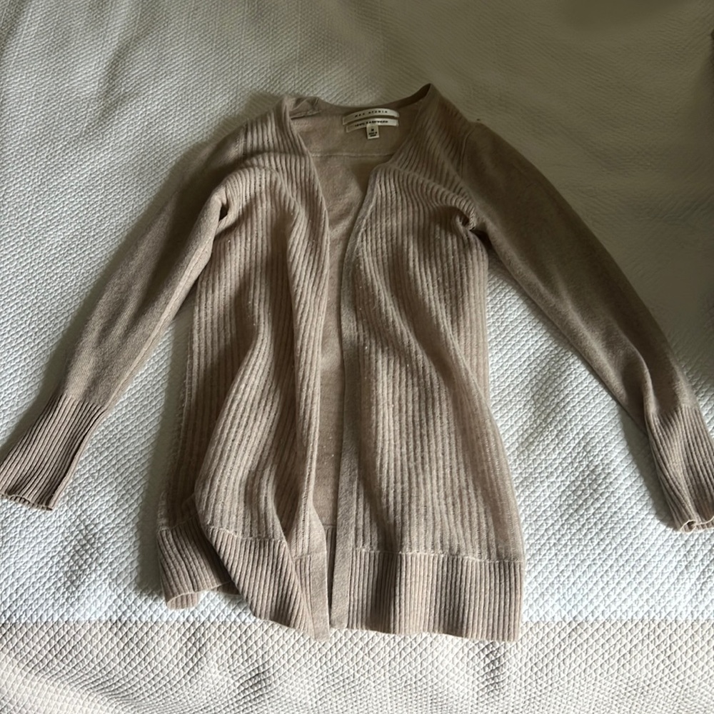 Long sleeve cashmere sweater